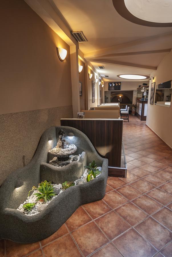 Fontana Pizzeria - Pension Ceske Budejovice Eksteriør billede